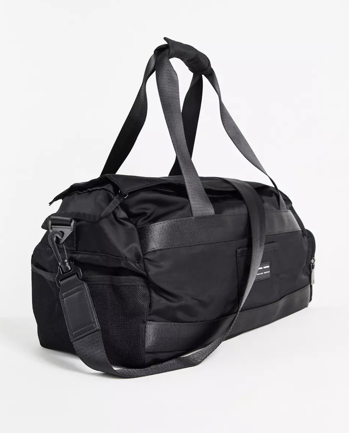 black overnight bag - gifts for uni students