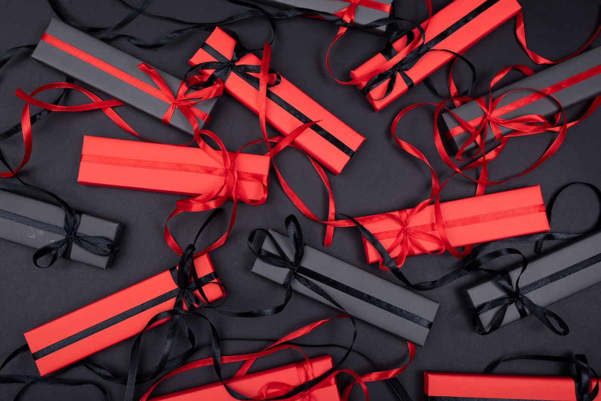 black friday colours gift boxes
