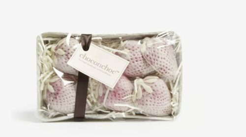 CHOC ON CHOC White chocolate strawberry punnet 6 pieces selfridges - luxury mother's day gifts under £20